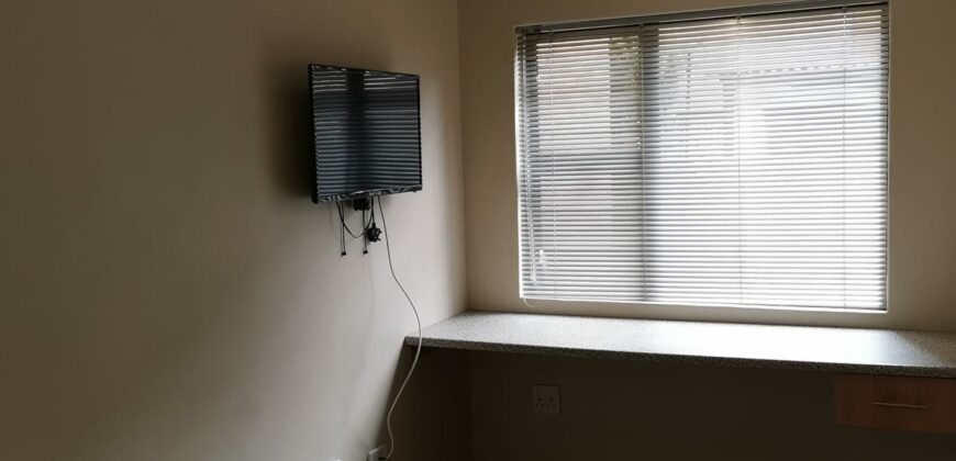 Ground floor bachelor at Latitude 5 available to RENT