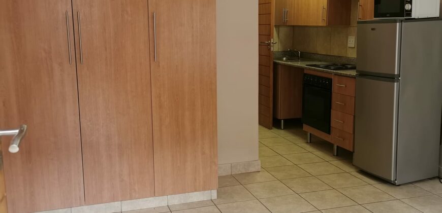 Ground floor bachelor at Latitude 5 available to RENT