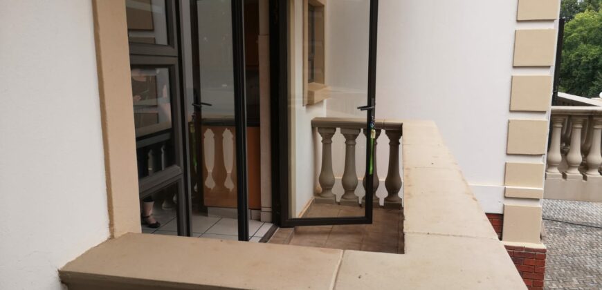 La Bella Vie bachelor available for RENT
