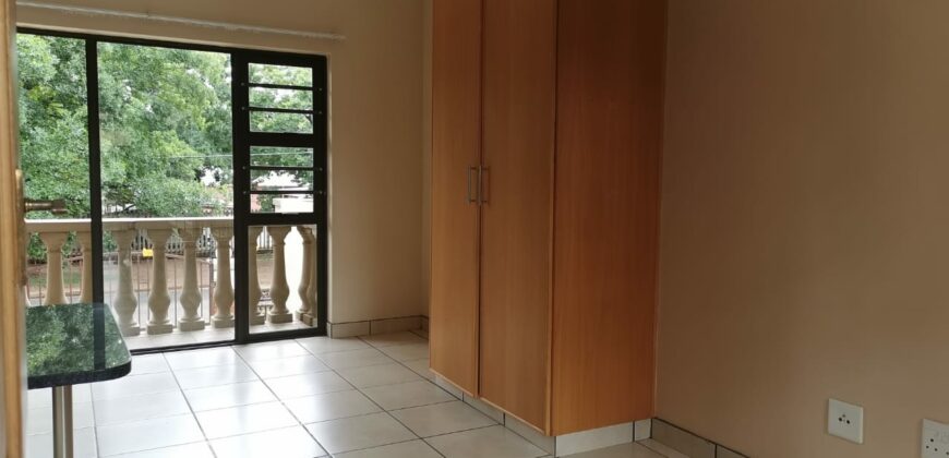 La Bella Vie bachelor available for RENT