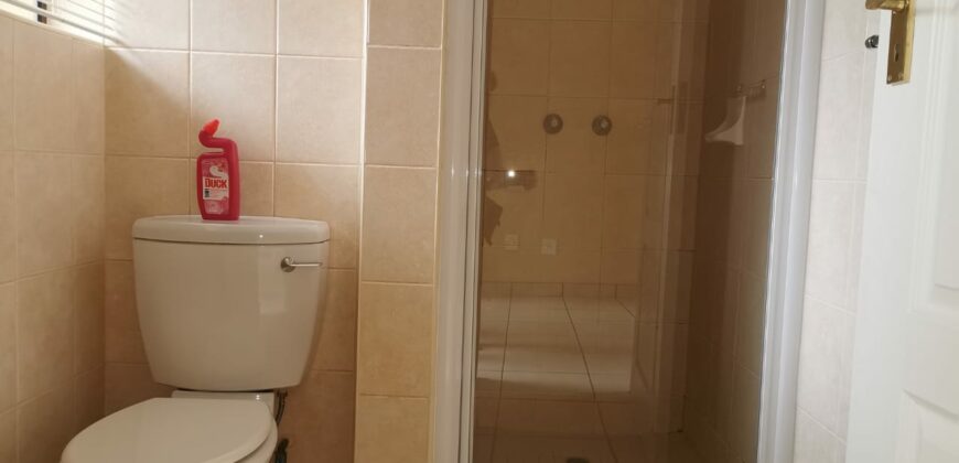La Bella Vie bachelor available for RENT