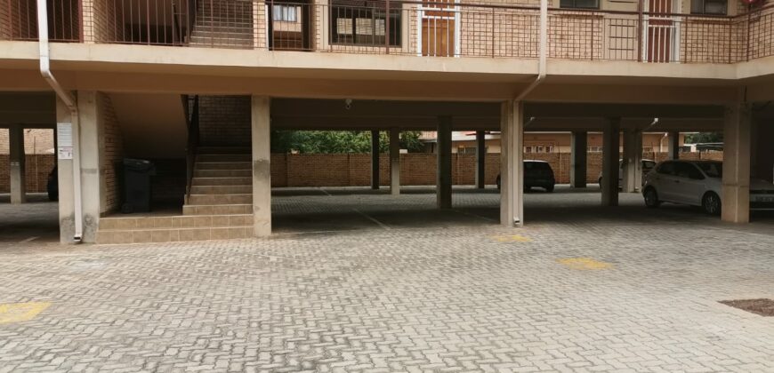 La Bella Vie bachelor available for RENT