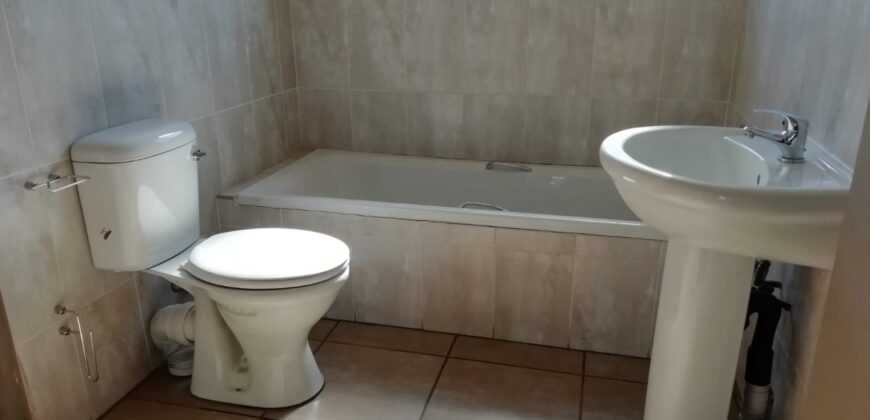 Pet Friendly 2 bedroom house in Waterberry Estate